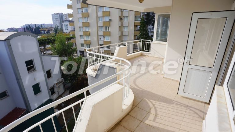 Apartment in Konyaalti, Antalya - buy realty in Turkey - 67256
