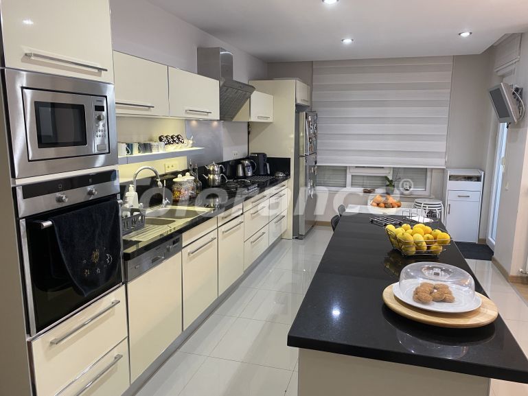 Appartement in Konyaaltı, Antalya zwembad - onroerend goed kopen in Turkije - 67707