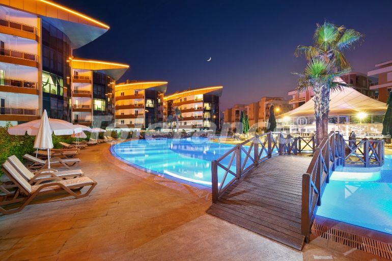 Apartment in Konyaaltı, Antalya with pool - 70468 Apartment in Konyaaltı, Antalya with pool - buy realty in Turkey - 70468