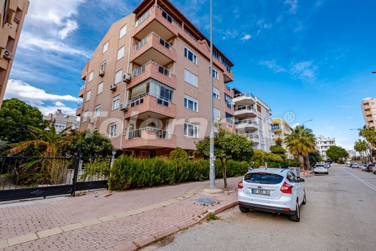 Apartment in Konyaaltı, Antalya - buy realty in Turkey - 70997