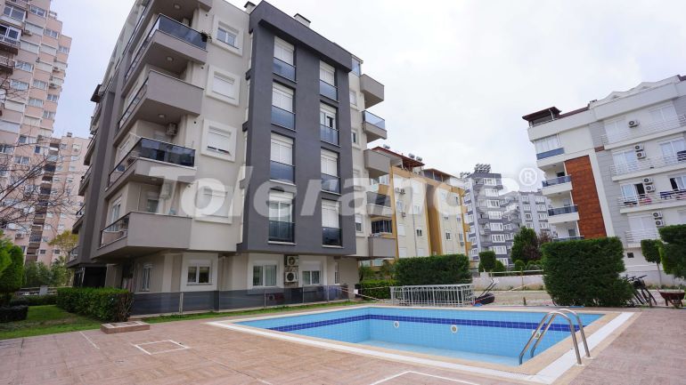 Apartment in Konyaalti, Antalya with pool - buy realty in Turkey - 77339