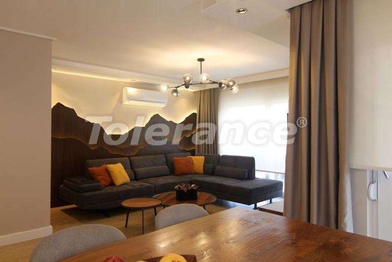 Apartment in Konyaaltı, Antalya with pool - buy realty in Turkey - 77897