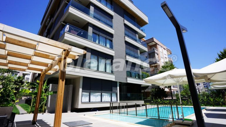 Apartment in Konyaaltı, Antalya with pool - buy realty in Turkey - 95755