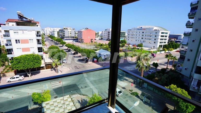 آپارتمان که در کونیاآلتی, آنتالیا استخر - خرید ملک در ترکیه - 98055