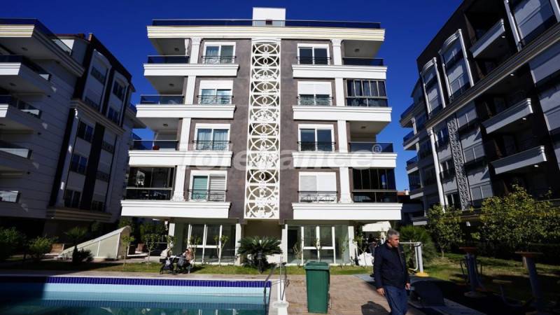 Apartment in Konyaaltı, Antalya with pool - buy realty in Turkey - 109196