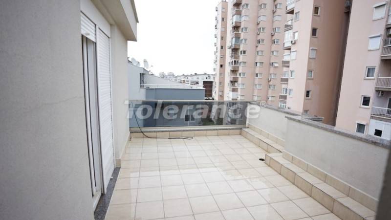 Apartment in Konyaalti, Antalya pool - buy realty in Turkey - 32037