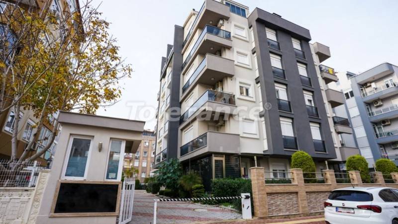 Apartment in Konyaalti, Antalya pool - buy realty in Turkey - 32068