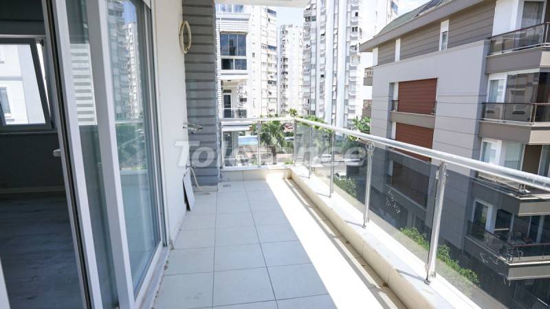 Apartment in Konyaalti, Antalya with pool - buy realty in Turkey - 40457