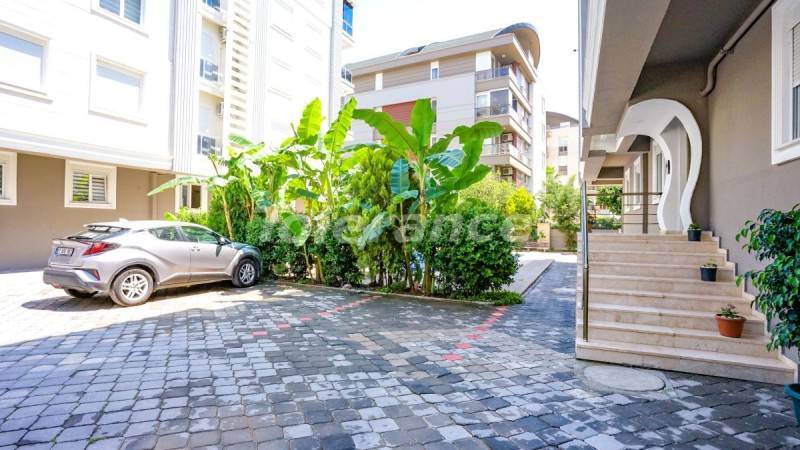 Apartment in Konyaalti, Antalya with pool - buy realty in Turkey - 40461