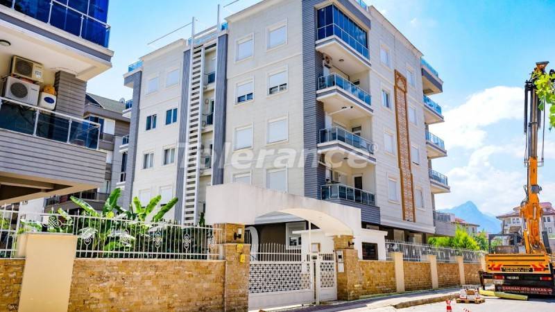 Apartment in Konyaalti, Antalya with pool - buy realty in Turkey - 40478