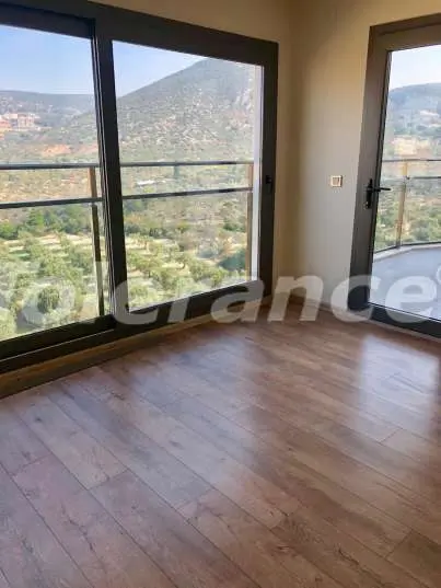 آپارتمان از سازنده که در کوش‌آداسی استخر - خرید ملک در ترکیه - 13295