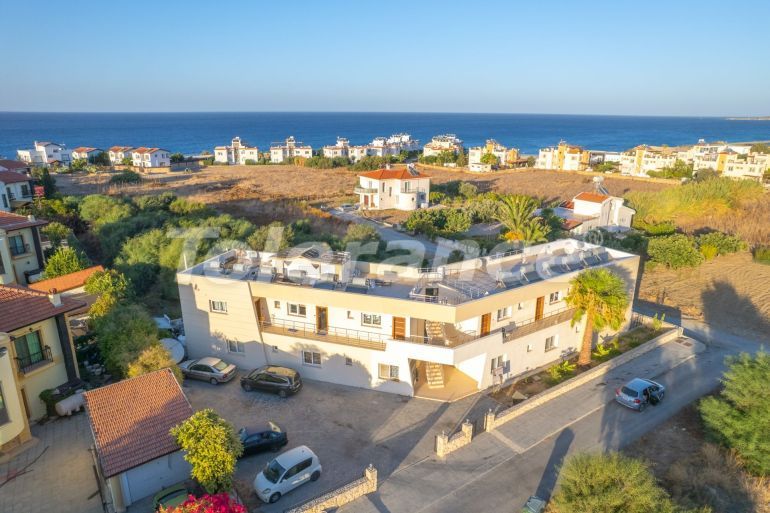 Appartement in Kyrenie, Noord-Cyprus - onroerend goed kopen in Turkije - 105929