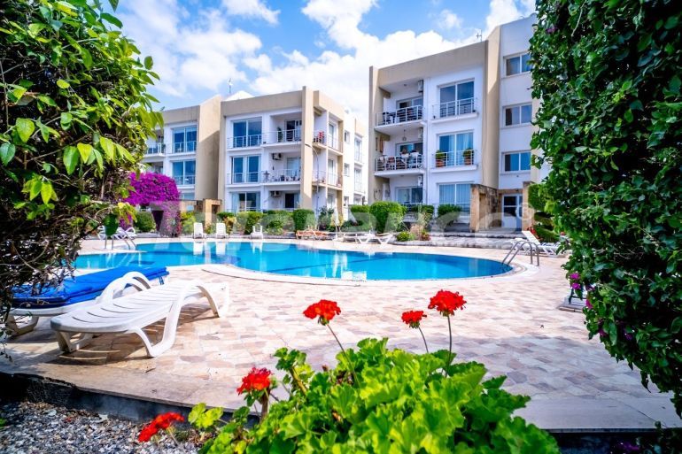 Appartement in Kyrenie, Noord-Cyprus zwembad - onroerend goed kopen in Turkije - 108170