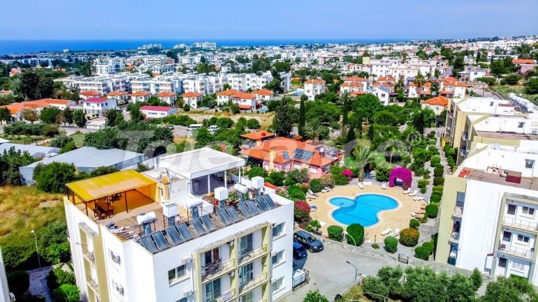 Appartement in Kyrenie, Noord-Cyprus zwembad - onroerend goed kopen in Turkije - 108177