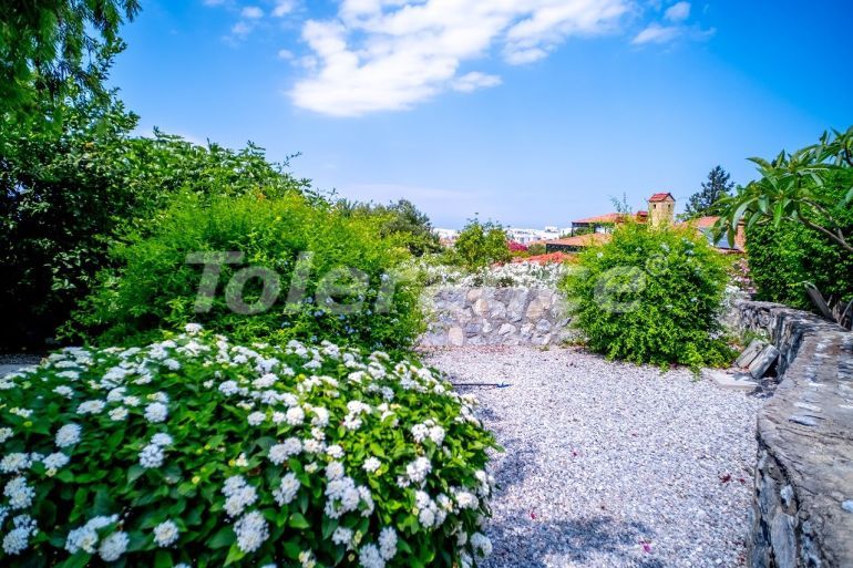 Appartement in Kyrenie, Noord-Cyprus zwembad - onroerend goed kopen in Turkije - 108185