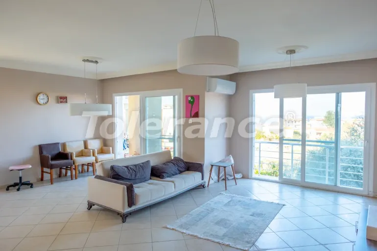 Appartement in Kyrenie, Noord-Cyprus zwembad - onroerend goed kopen in Turkije - 108186