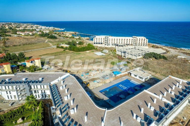 Appartement van de ontwikkelaar in Kyrenie, Noord-Cyprus zeezicht zwembad - onroerend goed kopen in Turkije - 108469
