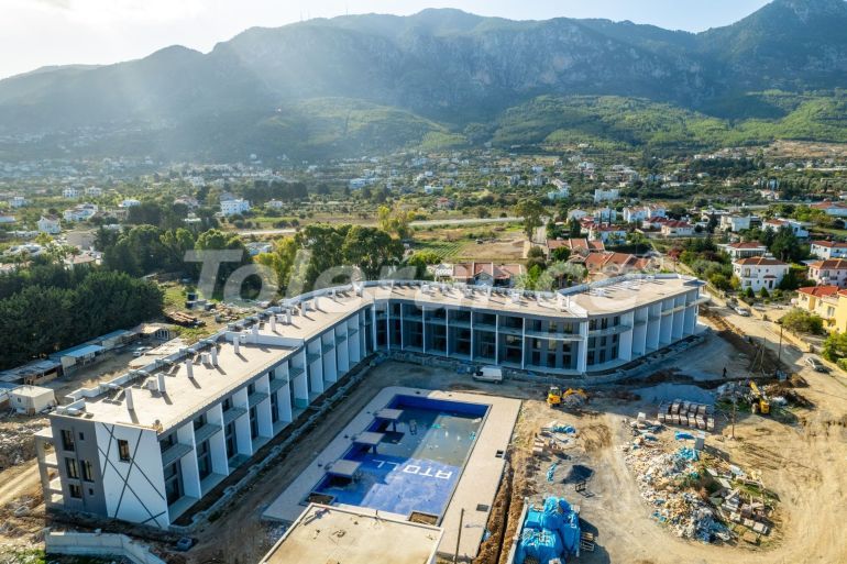 Appartement van de ontwikkelaar in Kyrenie, Noord-Cyprus zeezicht zwembad - onroerend goed kopen in Turkije - 108470