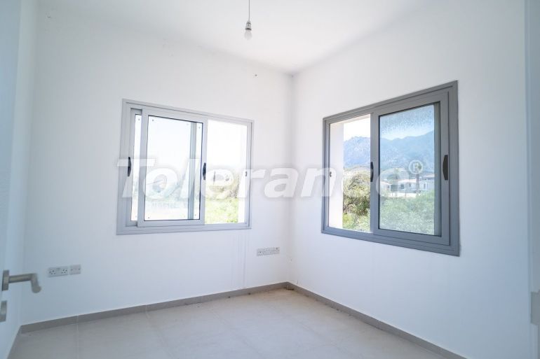 Appartement in Kyrenie, Noord-Cyprus - onroerend goed kopen in Turkije - 112098