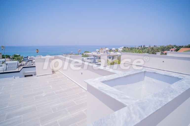 Apartment from the developer in Kyrenia, Northern Cyprus with sea view with pool - 72439 Apartment from the developer in Kyrenia, Northern Cyprus with sea view with pool - buy realty in Turkey - 72439