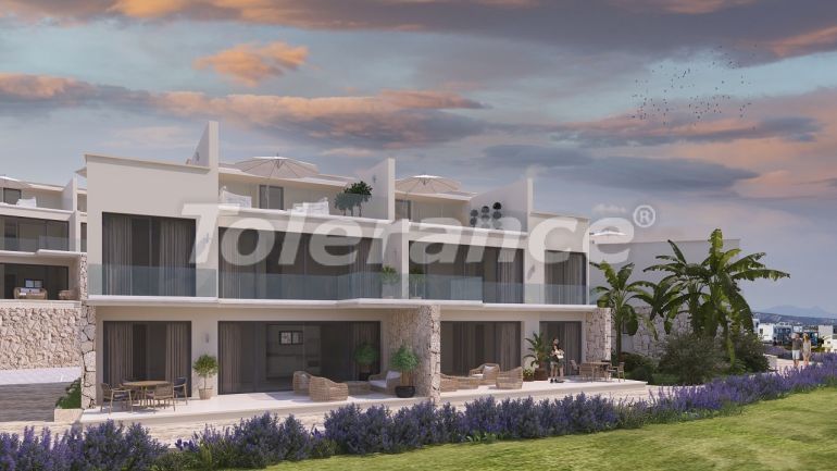 Apartment from the developer in Kyrenia, Northern Cyprus with sea view with pool with installment - 72607 Apartment from the developer in Kyrenia, Northern Cyprus with sea view with pool with installment - buy realty in Turkey - 72607