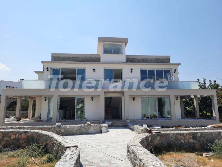 Appartement in Kyrenie, Noord-Cyprus - onroerend goed kopen in Turkije - 75419
