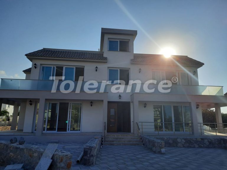 آپارتمان که در کیرینیا, قبرس شمالی - خرید ملک در ترکیه - 75421