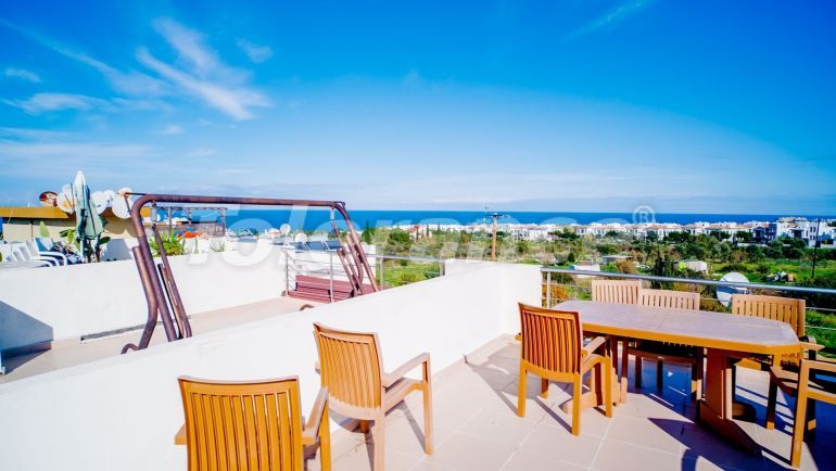 Appartement in Kyrenie, Noord-Cyprus zeezicht zwembad - onroerend goed kopen in Turkije - 75540