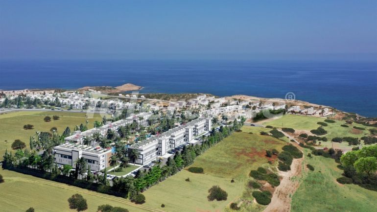 Appartement van de ontwikkelaar in Kyrenie, Noord-Cyprus zeezicht zwembad afbetaling - onroerend goed kopen in Turkije - 76057
