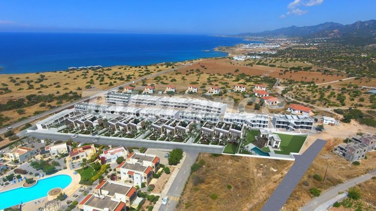 Apartment from the developer in Kyrenia, Northern Cyprus with sea view with pool with installment - buy realty in Turkey - 76750