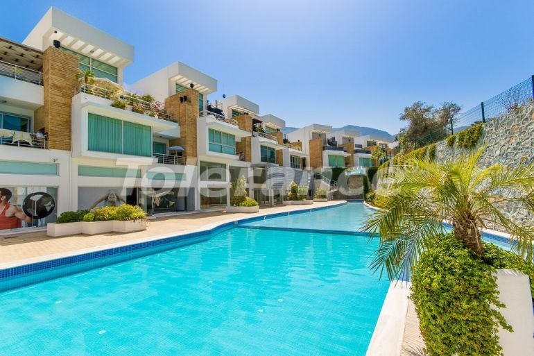 Apartment from the developer in Kyrenia, Northern Cyprus with pool - buy realty in Turkey - 77483