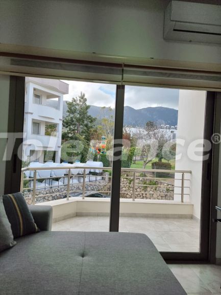 Apartment in Kyrenia, Northern Cyprus with pool - buy realty in Turkey - 80596