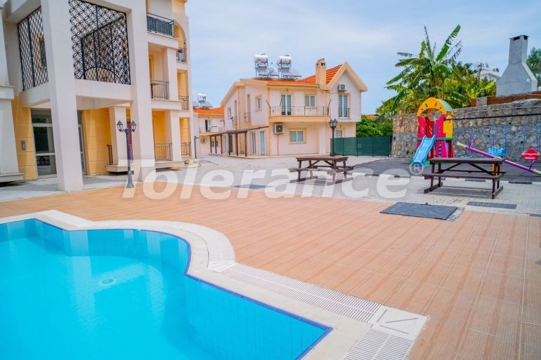 Apartment in Kyrenia, Northern Cyprus with pool - buy realty in Turkey - 82023