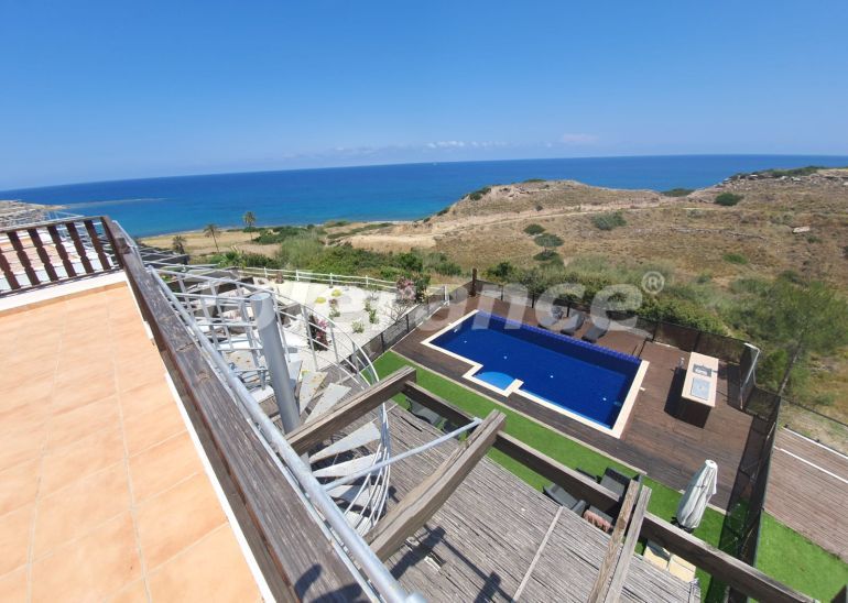 آپارتمان که در گیرنه, قبرس شمالی منظره دریا استخر - خرید ملک در ترکیه - 82498