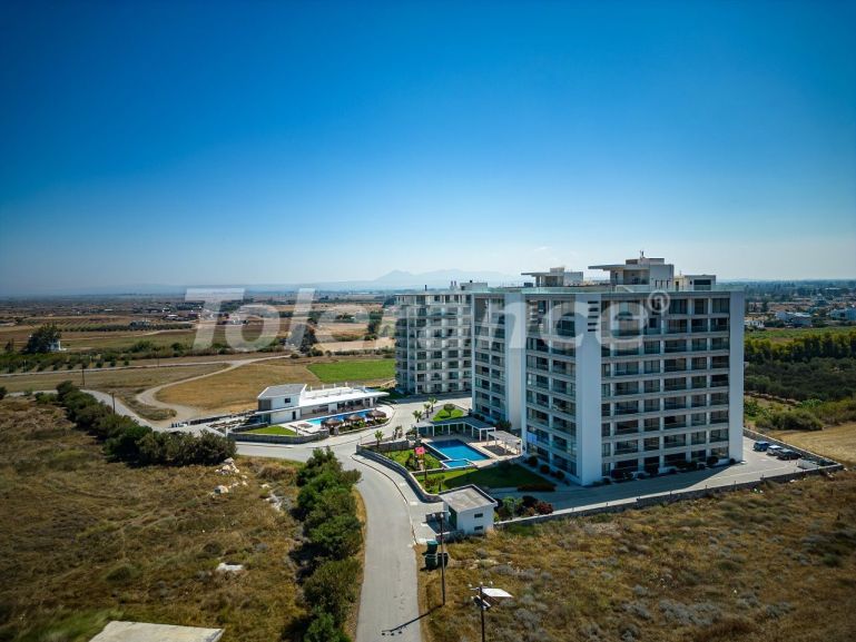 Apartment in Kyrenia, Northern Cyprus with sea view with pool with installment - buy realty in Turkey - 85403