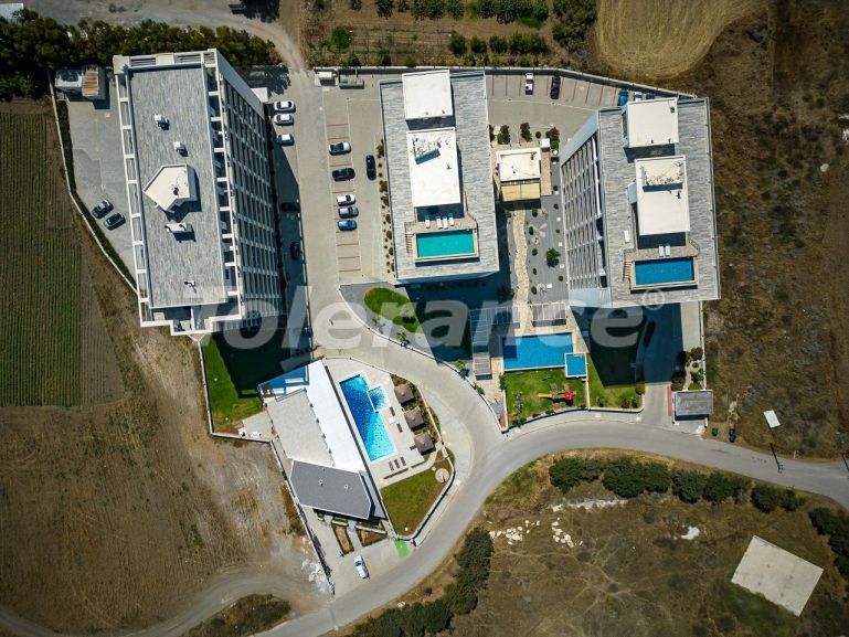 Apartment in Kyrenia, Northern Cyprus with sea view with pool with installment - buy realty in Turkey - 85408