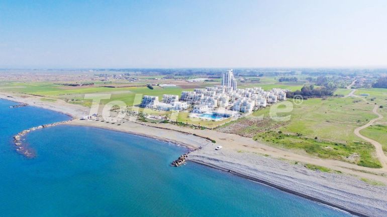 Apartment in Kyrenia, Northern Cyprus with sea view with pool with installment - buy realty in Turkey - 85415