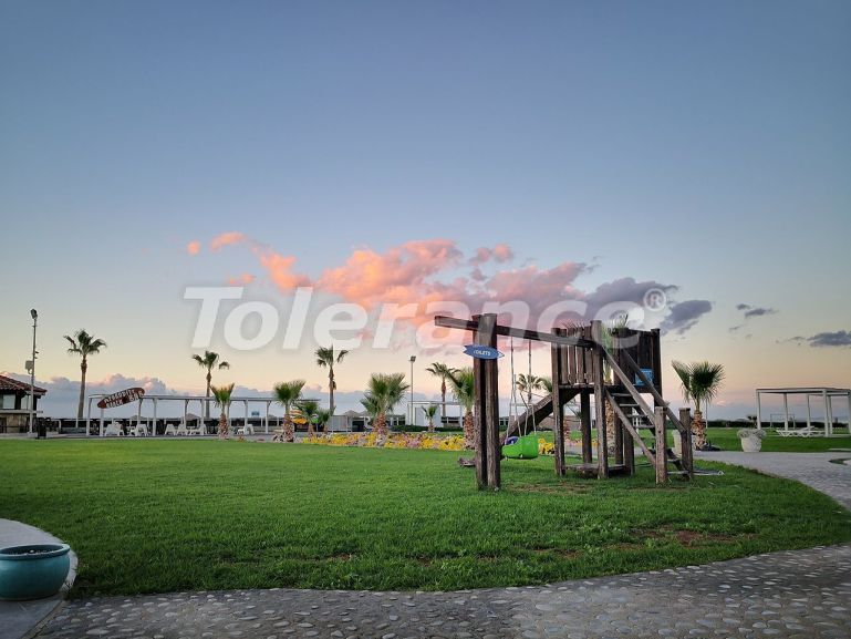 Apartment in Kyrenia, Northern Cyprus with sea view with pool with installment - buy realty in Turkey - 85416