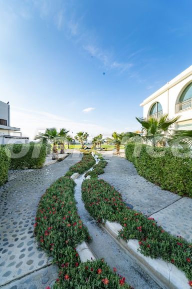 Apartment in Kyrenia, Northern Cyprus with sea view with pool with installment - buy realty in Turkey - 85425