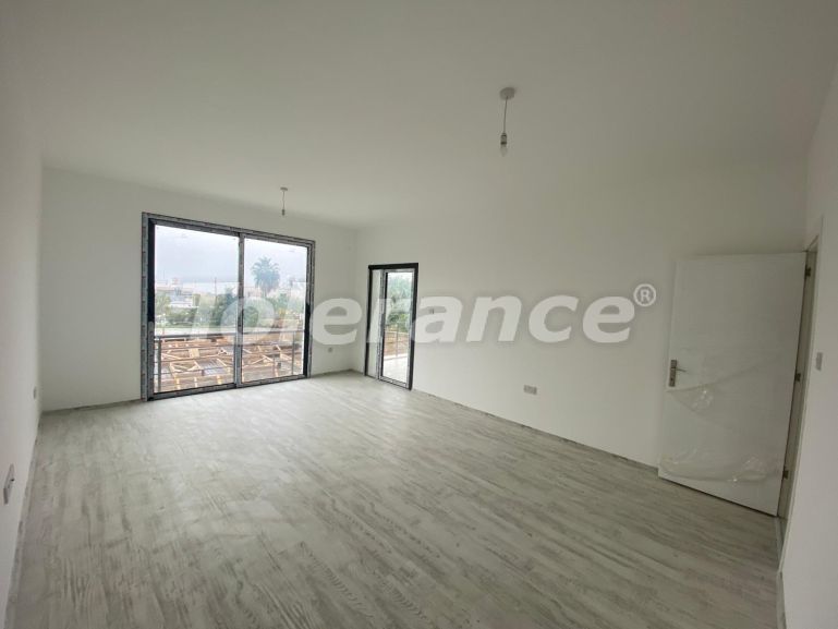 Apartment in Kyrenia, Northern Cyprus with pool - 88806 Apartment in Kyrenia, Northern Cyprus with pool - buy realty in Turkey - 88806