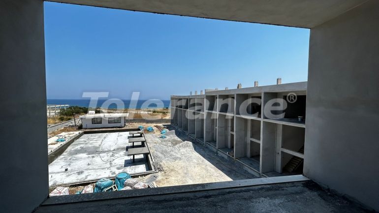 Appartement van de ontwikkelaar in Kyrenie, Noord-Cyprus zeezicht zwembad - onroerend goed kopen in Turkije - 90403