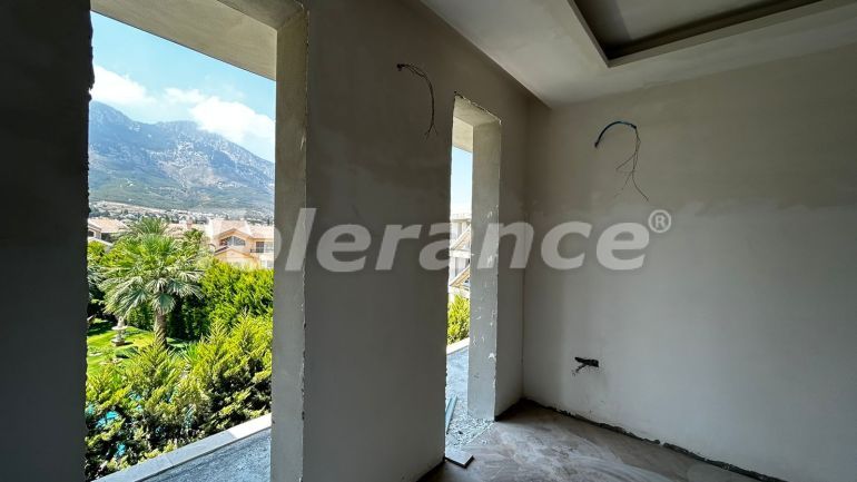 Appartement van de ontwikkelaar in Kyrenie, Noord-Cyprus zeezicht zwembad - onroerend goed kopen in Turkije - 90404