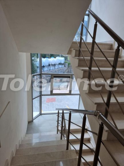 Apartment in Kyrenia, Northern Cyprus with pool - buy realty in Turkey - 92147