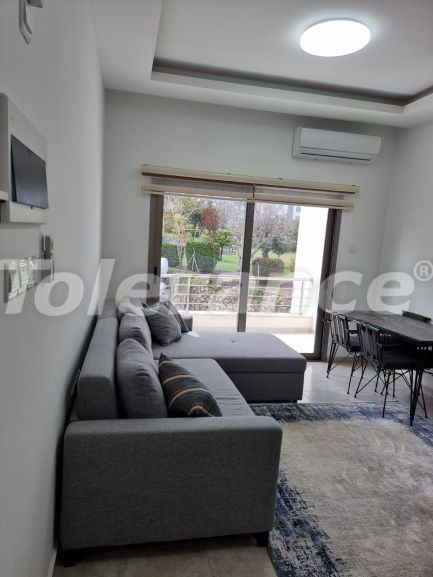 Apartment in Kyrenia, Northern Cyprus with pool - buy realty in Turkey - 92159
