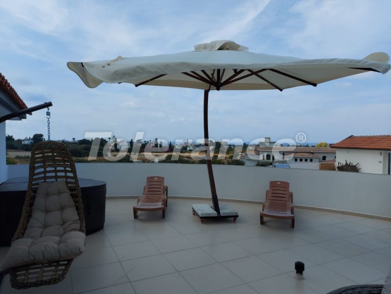 Apartment in Kyrenia, Northern Cyprus with pool - 92263 Apartment in Kyrenia, Northern Cyprus with pool - buy realty in Turkey - 92263