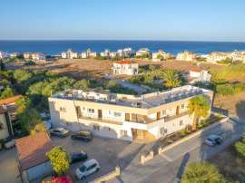 Apartment in Kyrenia, Northern Cyprus - buy realty in Turkey - 105929