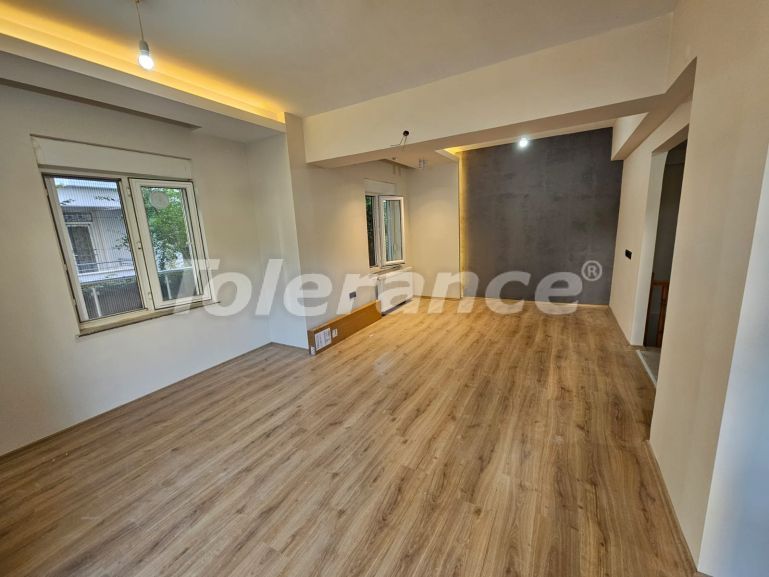 Apartment in Lara, Antalya - buy realty in Turkey - 127527