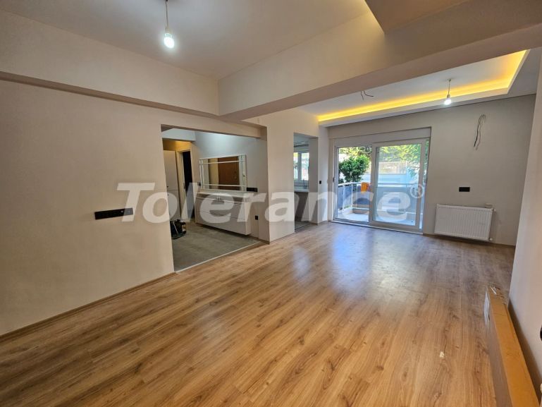 Apartment in Lara, Antalya - buy realty in Turkey - 127530