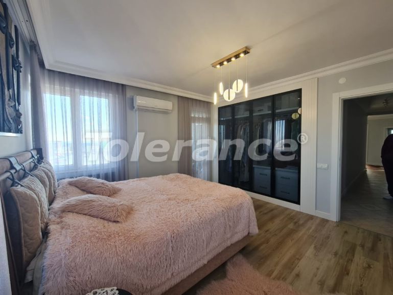 آپارتمان که در لارا, آنتالیا منظره دریا - خرید ملک در ترکیه - 134594