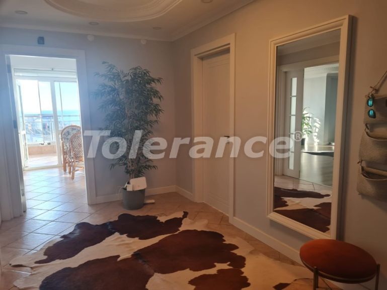 آپارتمان که در لارا, آنتالیا منظره دریا - خرید ملک در ترکیه - 134606